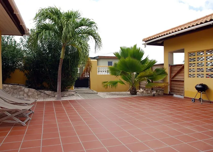 Mirador Apartments